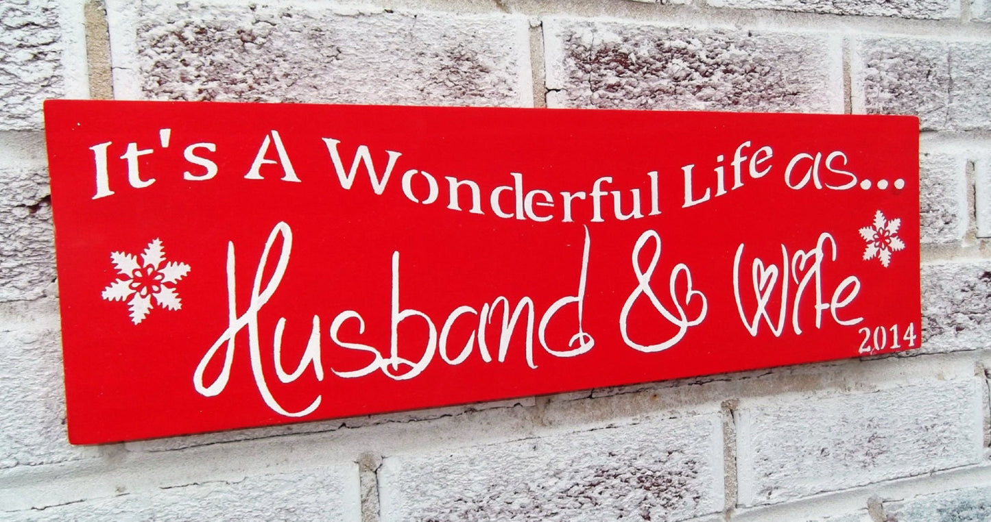 Tis the Season to be Married, It's a Wonderful Life sign, First Christmas married, Christmas Wedding Decor, Christmas Wedding Signs,Mr & Mrs