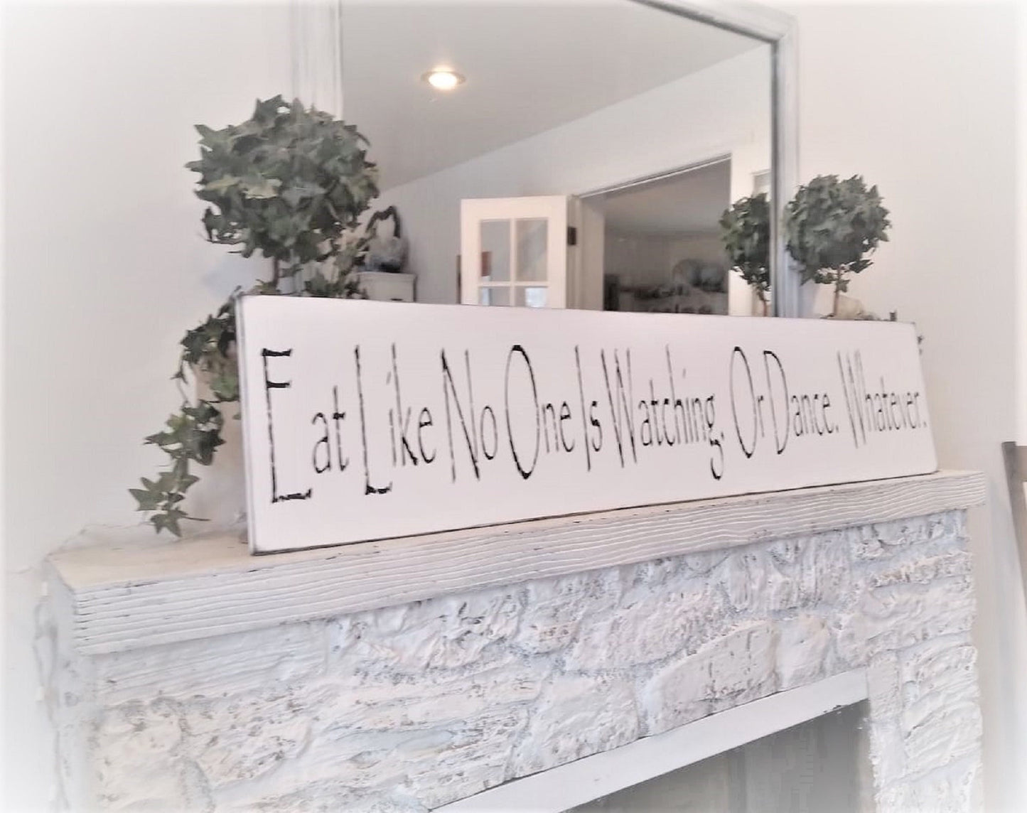 Eat like no one is watching, funny kitchen decor, Eat sign, funny kitchen signs, funny kitchen art, funny, housewarming, gift, decorations