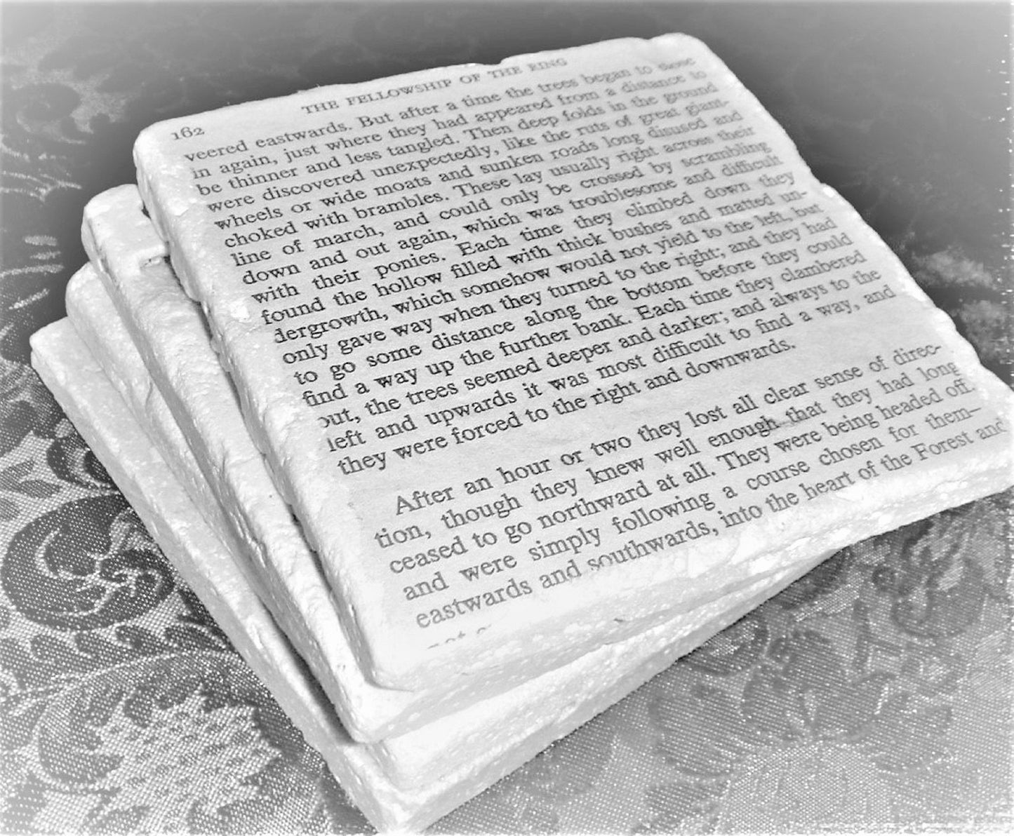 Lord of the Ring gift for men,Father's Day gift ideas, Lord of the ring gift,Lord of the ringsgift,Lord of the ringbook nook,Tolkien,Ringers