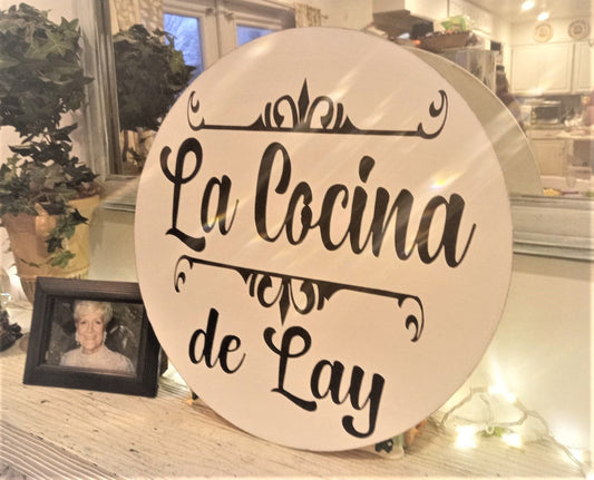 Spanish gifts, Spanish kitchen signs, La cocina sign, The kitchen is the heart of the home sign, Spanish decor, Mexican gifts for women