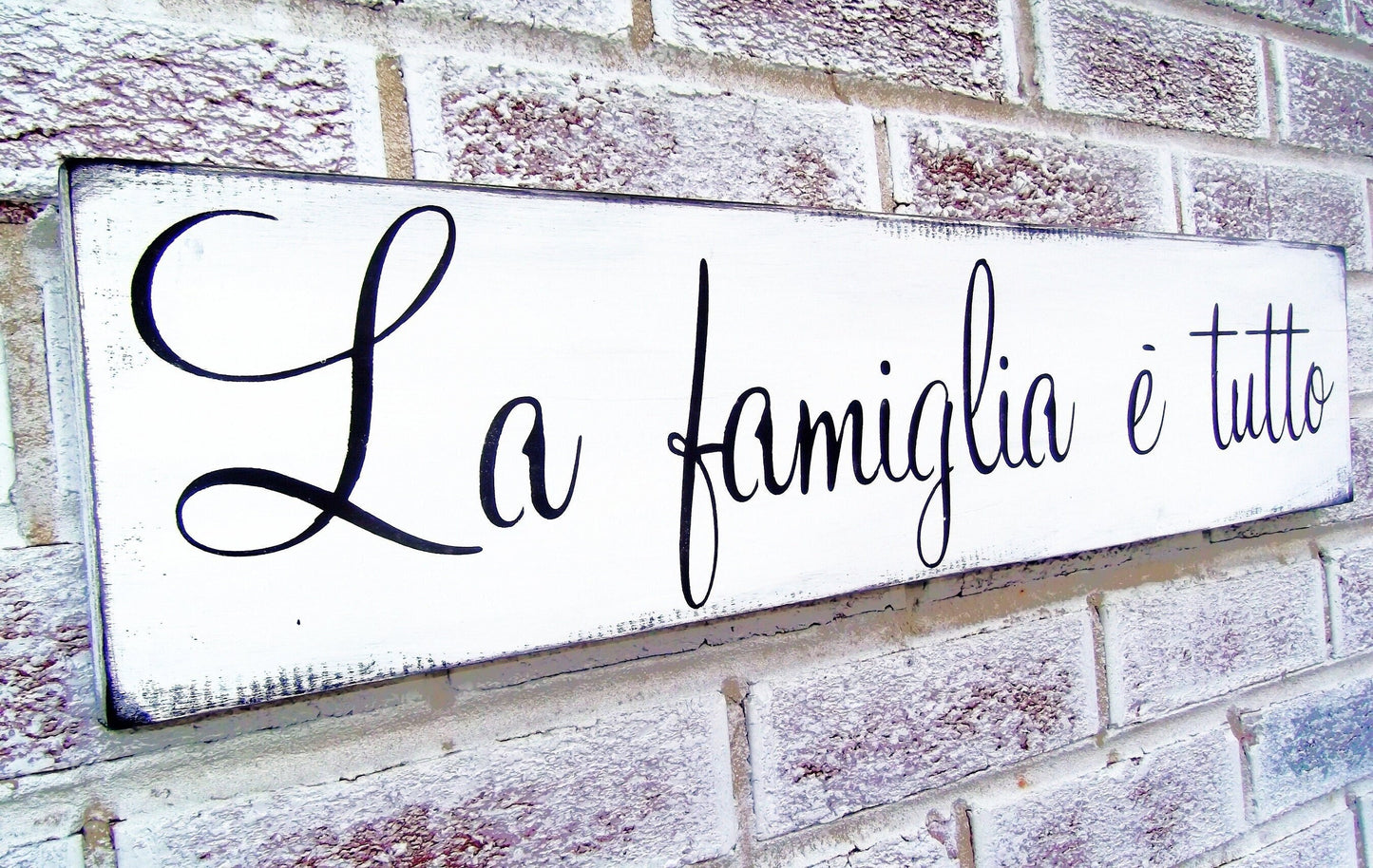 Family sign wall decor, Family sign wood, La famiglia e tutto sign, Family is everything sign in Italian, Italian family sign, Italian gifts